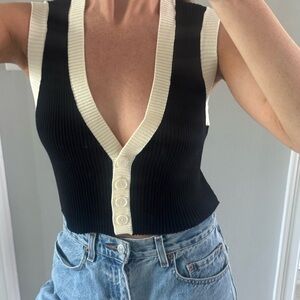 WeWoreWhat Black and Cream Ribbed Crop Top